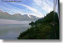 images/UnitedStates/Alaska/Fog/mountain-fog-n-water-16.jpg
