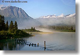 images/UnitedStates/Alaska/Fog/mountain-fog-n-water-22.jpg