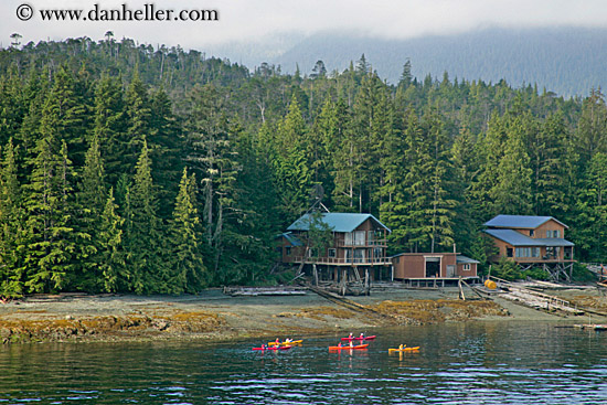 kayakers-n-house-1.jpg