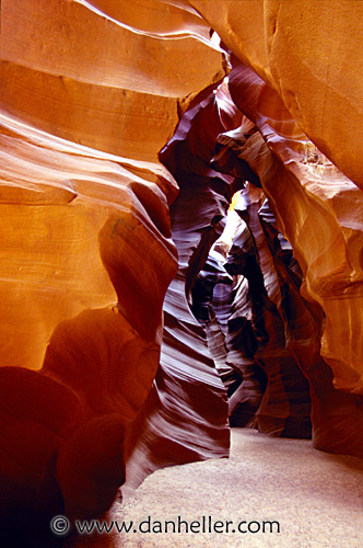 antelope_canyon-07.jpg