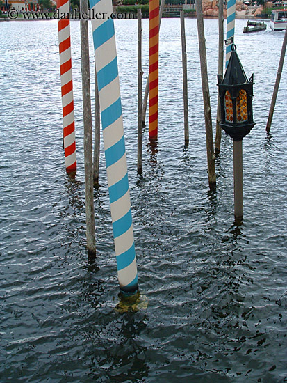 venice-poles-2.jpg