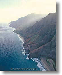images/UnitedStates/Hawaii/mountain-shore.jpg