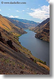 images/UnitedStates/Idaho/HellsCanyon/hells-canyon-river-06.jpg