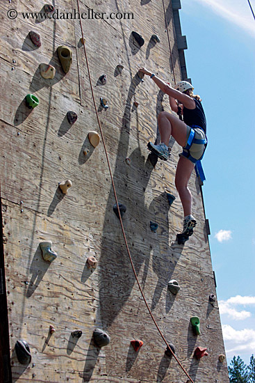 wall-climbing-02.jpg