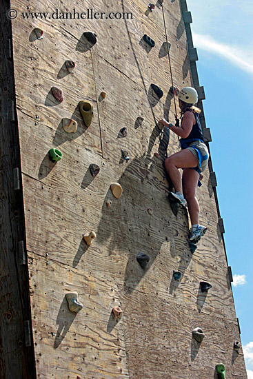 wall-climbing-03.jpg