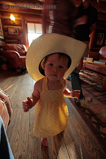 baby-girl-in-big-cowboy_hat-4.jpg