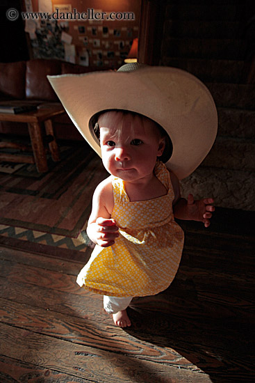 baby-girl-in-big-cowboy_hat-7.jpg