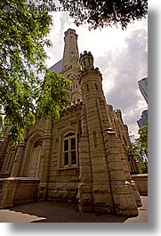 images/UnitedStates/Illinois/Chicago/Buildings/WaterTower/water-tower-4.jpg