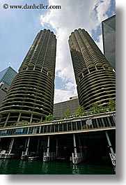 images/UnitedStates/Illinois/Chicago/Buildings/corn-cob-towers-1.jpg