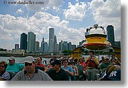 images/UnitedStates/Illinois/Chicago/Cityscapes/sea-dog-boat-cityscape-3.jpg