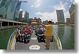 images/UnitedStates/Illinois/Chicago/Cityscapes/sea-dog-boat-cityscape-4.jpg