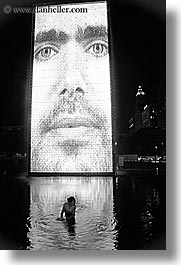images/UnitedStates/Illinois/Chicago/MilleniumPark/CrownFountains/people-n-fntns-08-bw.jpg