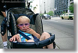 images/UnitedStates/Illinois/Chicago/People/purple-sunglasses.jpg