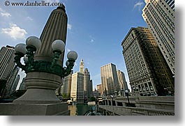 images/UnitedStates/Illinois/Chicago/Streets/LampLights/cityscape-streetlamp-5b.jpg