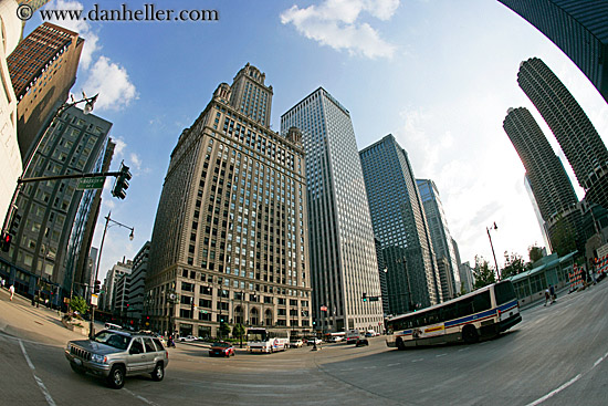 car-bus-cityscape.jpg