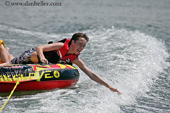 jill-n-chase-tubing-08.jpg