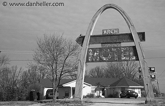 arch-motel-0002.jpg