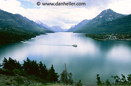 waterton-lake-4.jpg