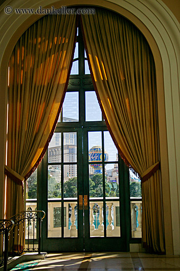 bellagio-window.jpg