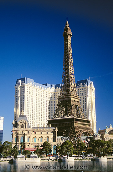 lv-paris01.jpg