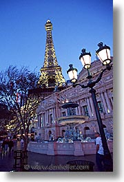 images/UnitedStates/Nevada/LasVegas/Hotels/Paris/paris-streetlight.jpg