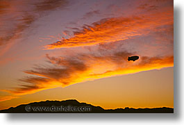 images/UnitedStates/Nevada/LasVegas/Landscape/sunset-blimp.jpg