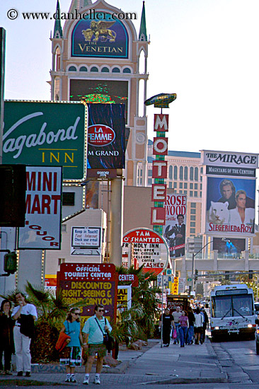 vegas-strip-signs-n-ppl.jpg