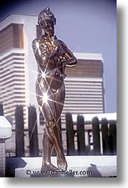 images/UnitedStates/Nevada/LasVegas/Misc/bronze-girl-shine.jpg