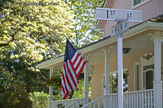 american-flag-n-porch-5.jpg