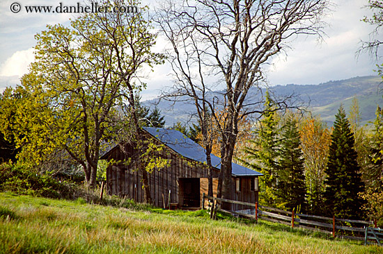 oregon-barn-1.jpg