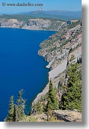 images/UnitedStates/Oregon/CraterLake/Geology/CraterRim/crater-lake-rim-01.jpg