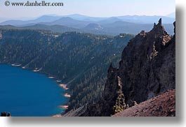images/UnitedStates/Oregon/CraterLake/Geology/CraterRim/crater-lake-rim-07.jpg