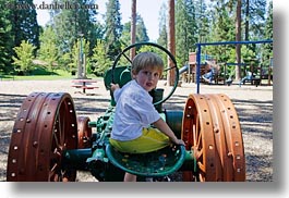 images/UnitedStates/Oregon/GrantsPass/jack-on-tractor-2.jpg