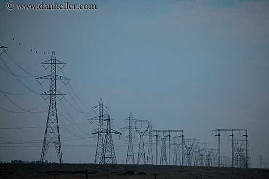 massive-telephone-wires-4.jpg