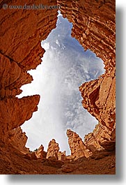 images/UnitedStates/Utah/BryceCanyon/Canyon/looking-up-01.jpg