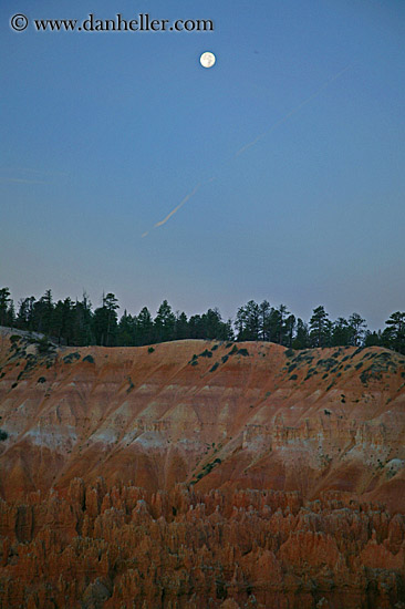 bryce-moonrise-03.jpg