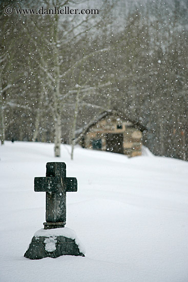 cross-gravestone-2.jpg