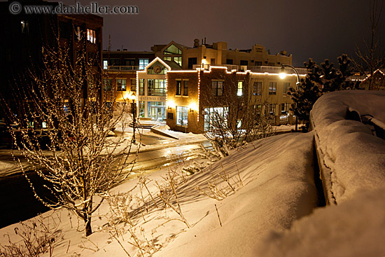 snowy-hillside-n-bldgs-2.jpg