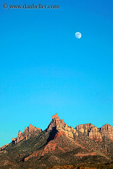 mountains-n-moon-4.jpg