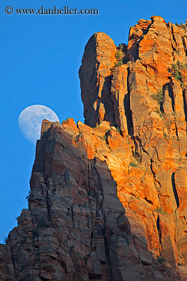 moon-n-mtns-4.jpg