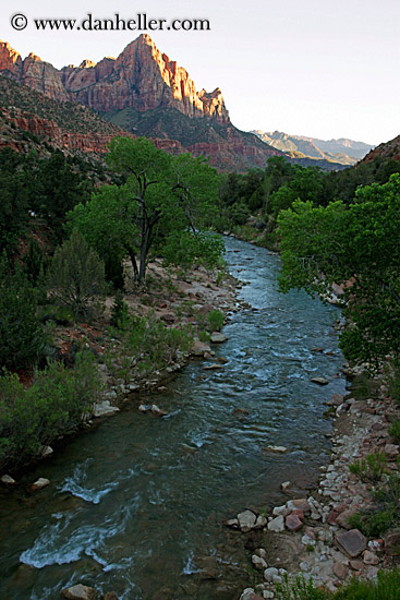 virgin-river-n-mtn-01.jpg