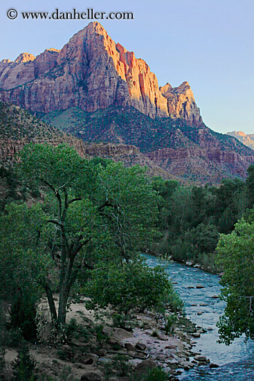 virgin-river-n-mtn-02.jpg