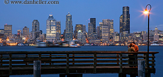 cityscape-nite-couple-pier-2.jpg