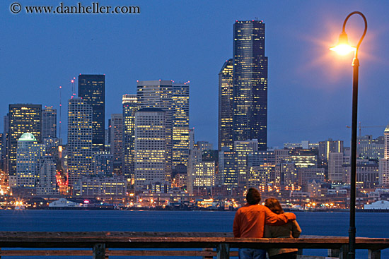 cityscape-nite-couple-pier-4.jpg