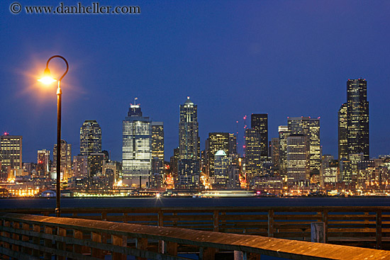 cityscape-nite-pier-3.jpg