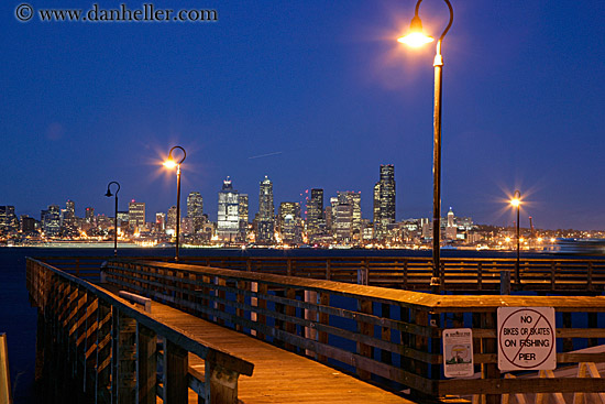 cityscape-nite-pier-4.jpg