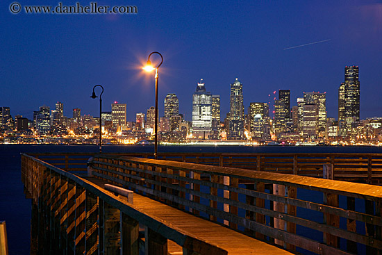 cityscape-nite-pier-5.jpg