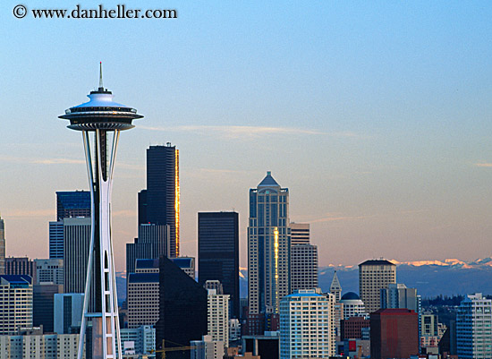 space_needle-n-cityscape.jpg