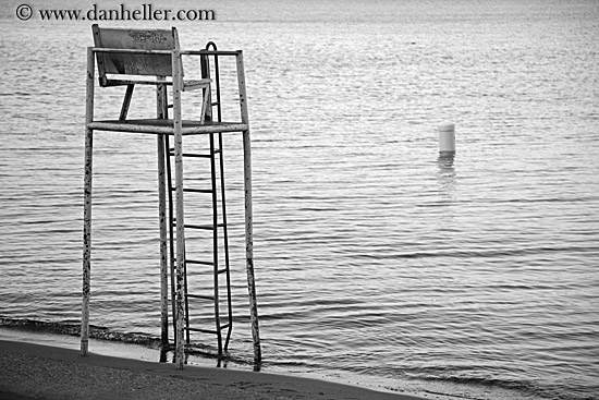 water-n-lifeguard-tower.jpg