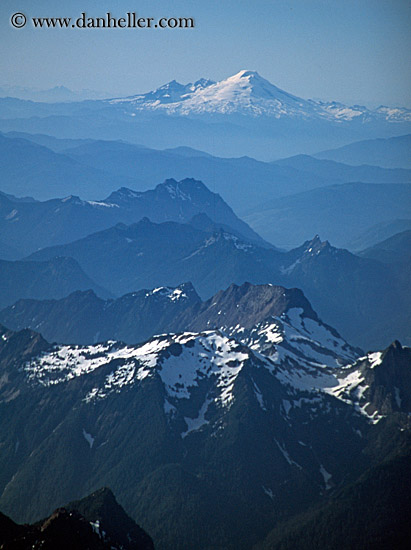 mt_rainier-n-mtns-1.jpg